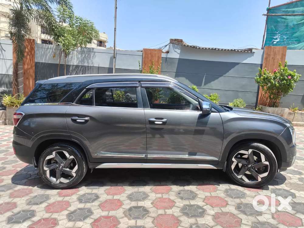 Hyundai Alcazar 1.5 Signature Diesel Mt 6 Str Dual Tone, 2021, Diese..