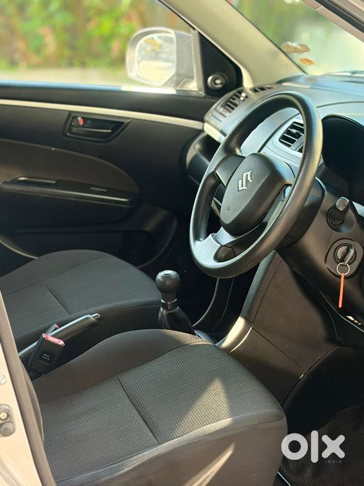 Maruti Suzuki Swift Lxi Optional-o, 2015, Petrol