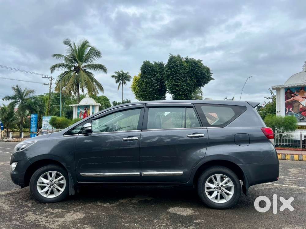 Toyota Innova Crysta 2016