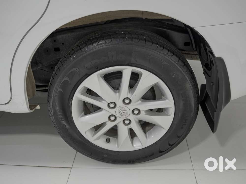Toyota Innova Crysta 2.4 G Mt 8s, 2023, Diesel