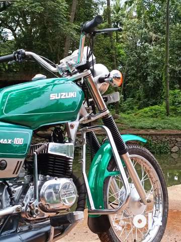 Neat modified and well maintained Motorcycles 1787878243