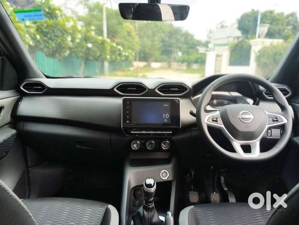 Nissan Magnite N-connecta Mt, 2024, Petrol