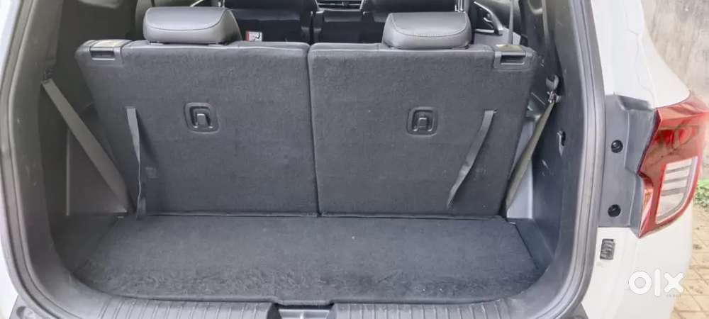 Kia Carens 2023 Diesel 140000 Km Driven