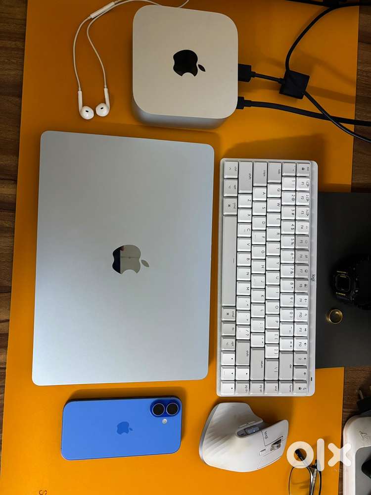 Selling 13 MacBook Air - Sky Blue - M4 24/512