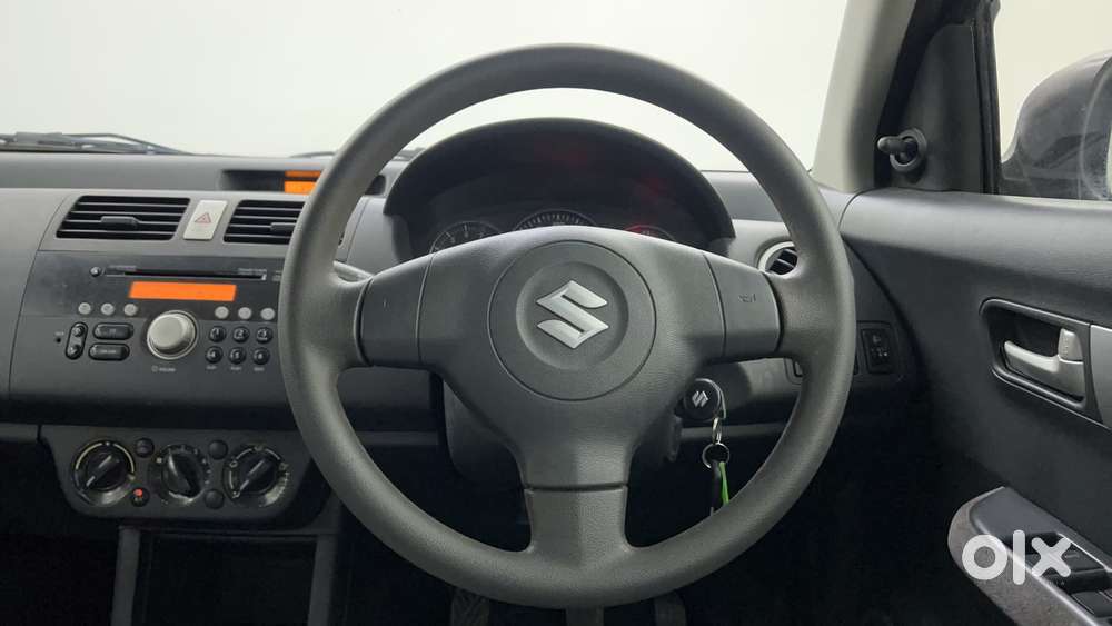 Maruti Suzuki Swift Dzire 1.2 Vxi Bsiv, 2011, Petrol