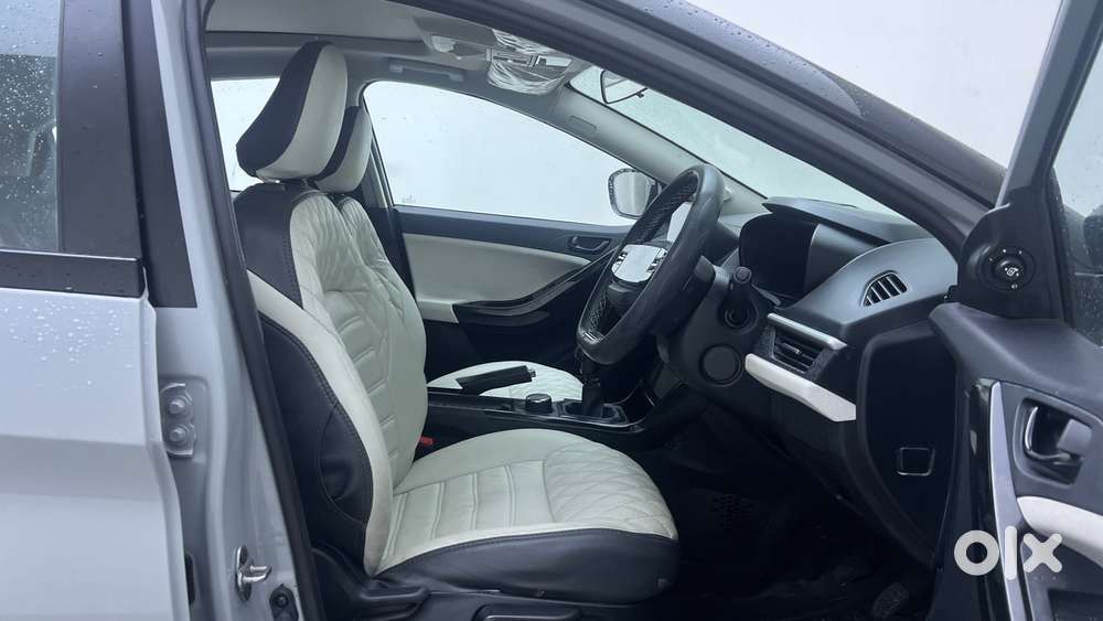 Tata Nexon Creative Plus 1.2 Revotron Petrol 6 Mt Dt, 2025, Petrol