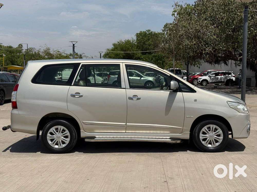 Toyota Innova 2.5 G (diesel) 7 Seater Bs Iv, 2013, Diesel