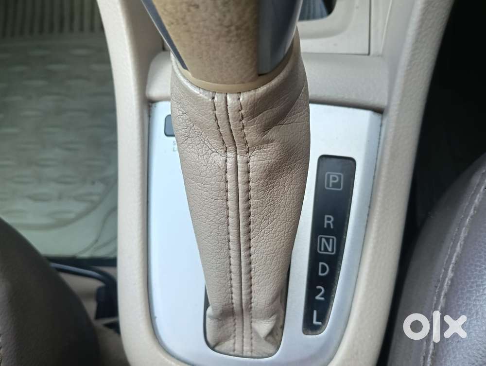 Maruti Suzuki Ertiga Vxi At, 2017, Petrol