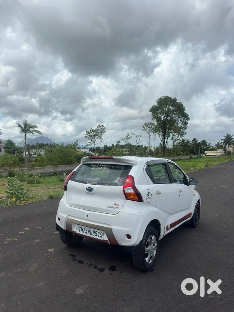 Datsun Redigo White Petrol 2019