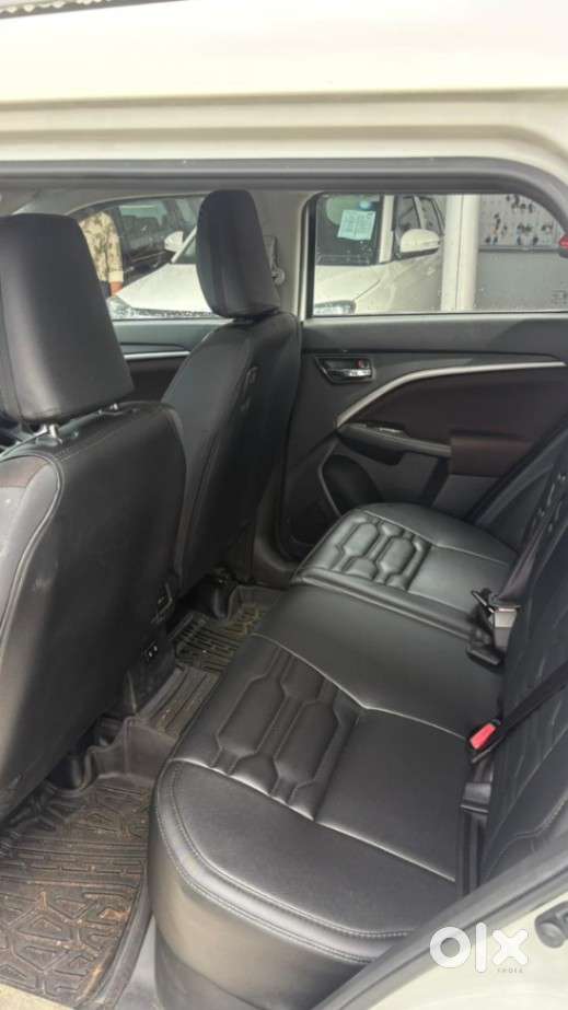 Maruti Suzuki Brezza 1.5 Zxi At Smart Hybrid Dual Tone, 2023, Petrol
