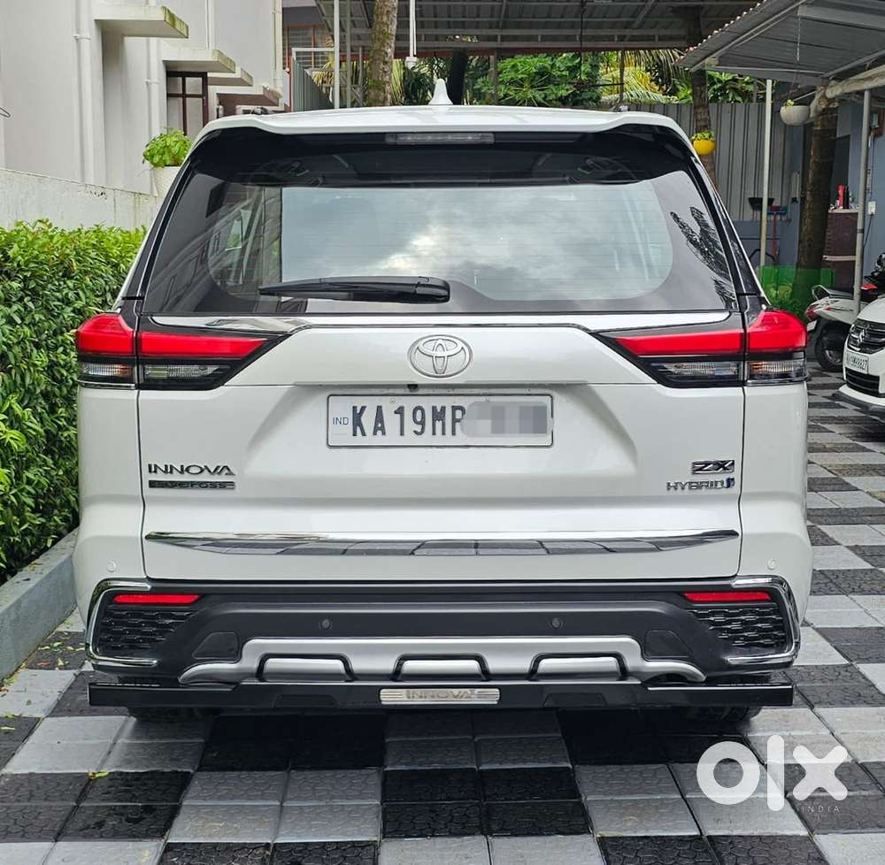 Toyota Innova Hycross 2024 Petrol Automatic