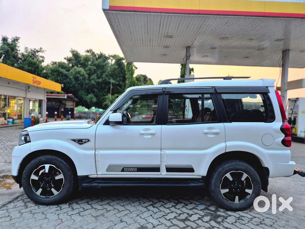 Mahindra Scorpio Classic 2.2 S 11 Mt 7 Str, 2024, Diesel