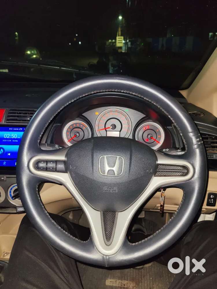 Honda City 
I-v Tec