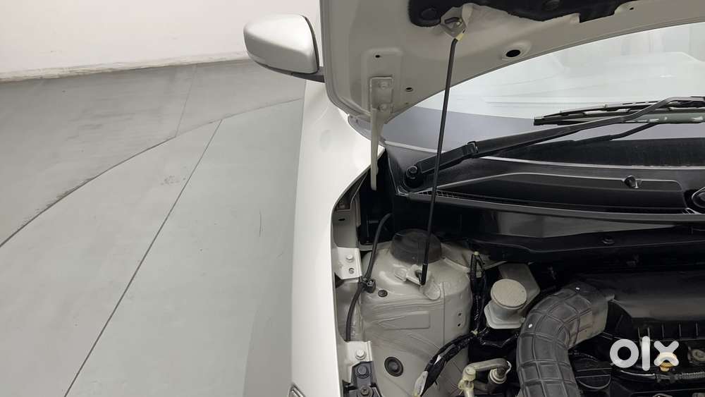 Maruti Suzuki Dzire 1.2 Vxi Amt, 2019, Petrol