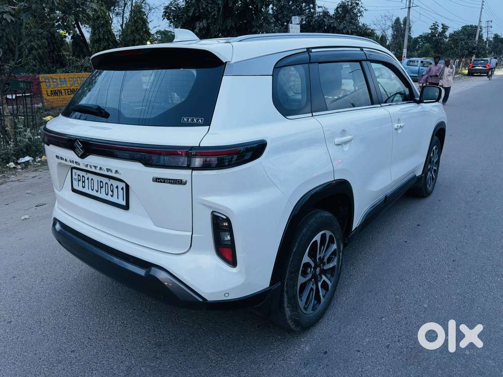 Maruti Suzuki Grand Vitara 1.5 Zeta Plus Intelligent Hybrid Ecvt, 20..