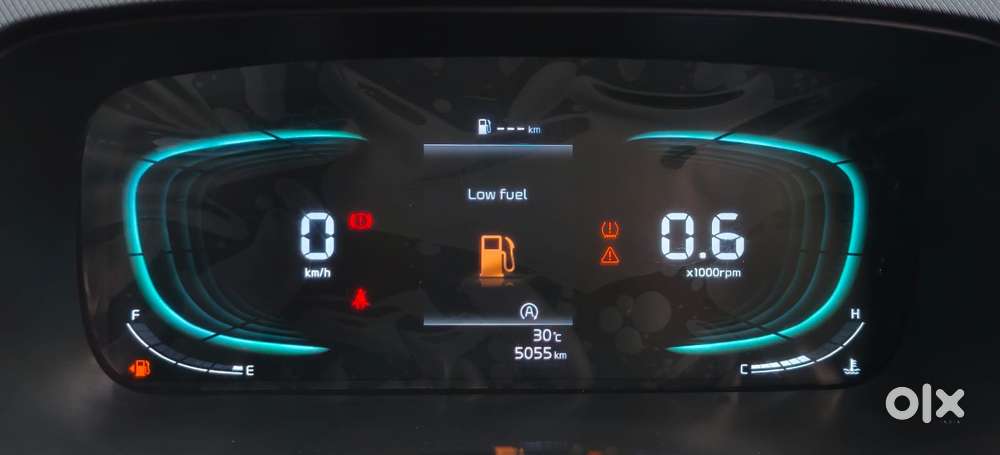 Kia Carens G1.5 6mt Gravity, 2025, Petrol
