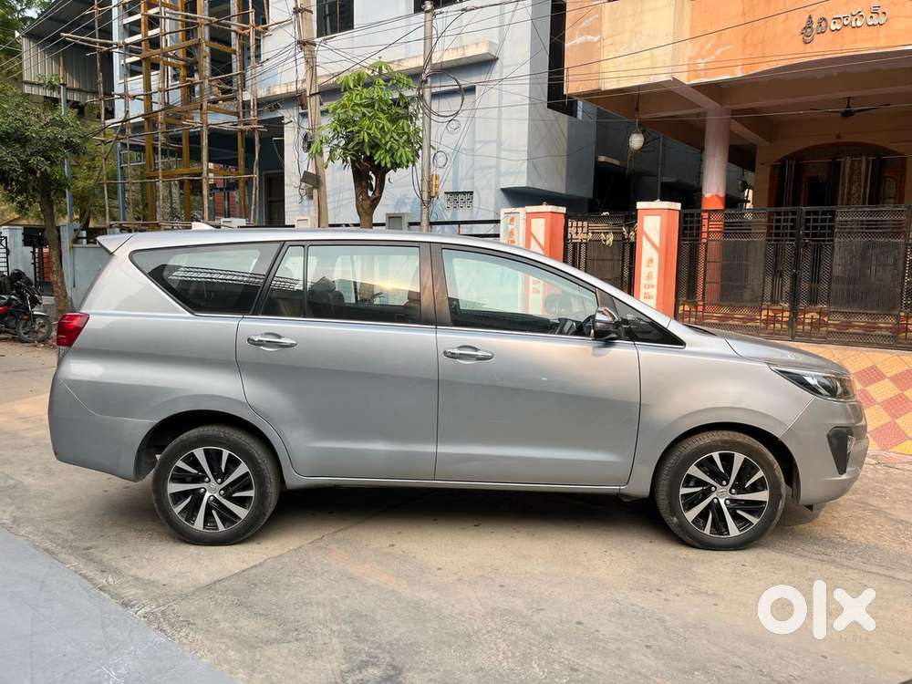 Toyota Innova Crysta [2020-ongoing] 2.7 Zx At 7 Str, 2022, Petrol