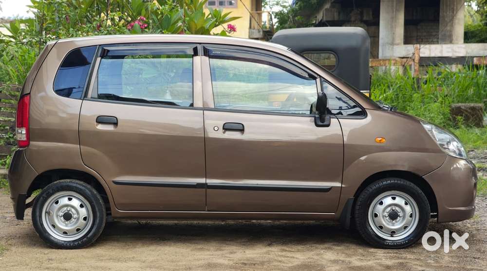 Maruti Suzuki Zen Estilo Lx Bsiv, 2010, Petrol