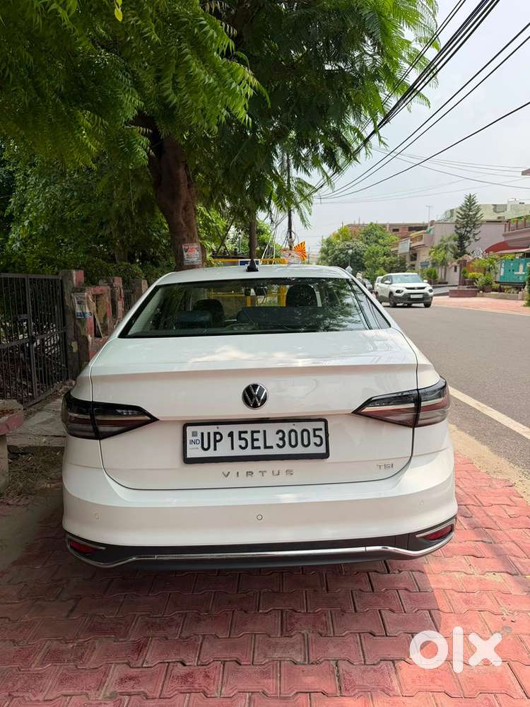 Volkswagen Virtus Petrol 23000 Km Driven