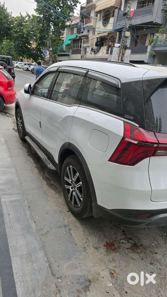 Mahindra Xuv700 Petrol 2025