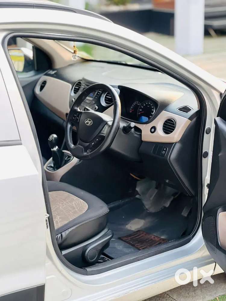 Hyundai Grand I10 2013 Petrol 74000 Km Driven