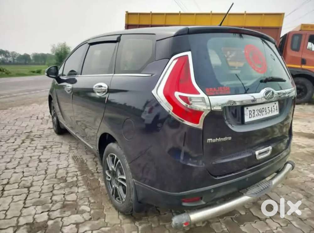 Mahindra Marazzo 1.5 2019