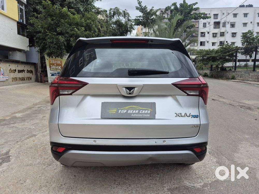 Mahindra Xuv700 2.0 Ax 5 Petrol Mt Str, 2022, Petrol