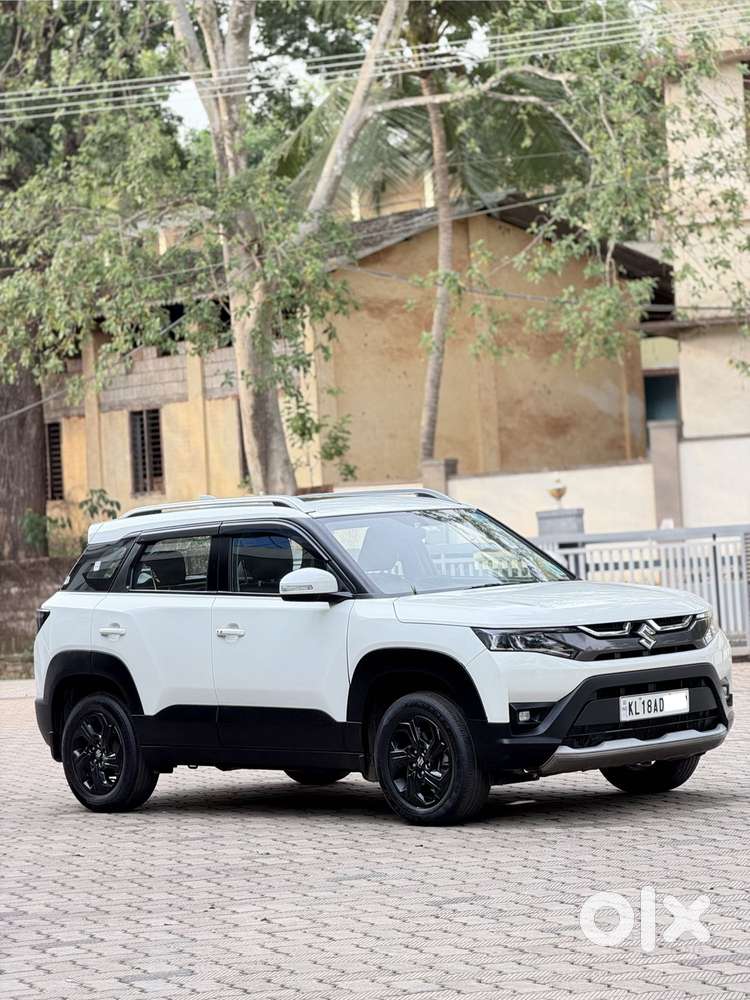 Maruti Suzuki Brezza 1.5 Zxi Smart Hybrid, 2023, Petrol