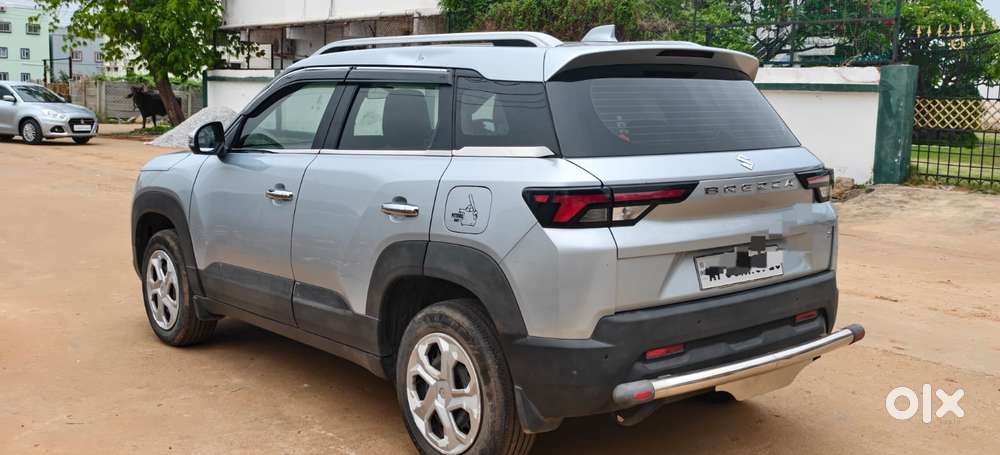 Maruti Suzuki Brezza 1.5 Vxi At Smart Hybrid, 2022, Petrol