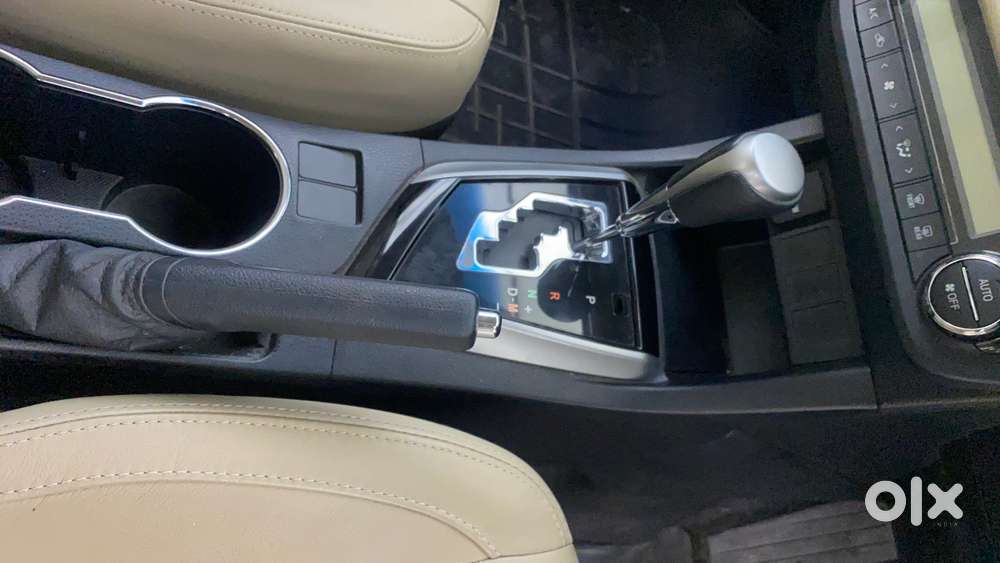 Toyota Corolla Altis 2013-2017 Vl At, 2016, Petrol