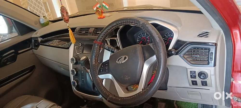 Mahindra Kuv 100 2016