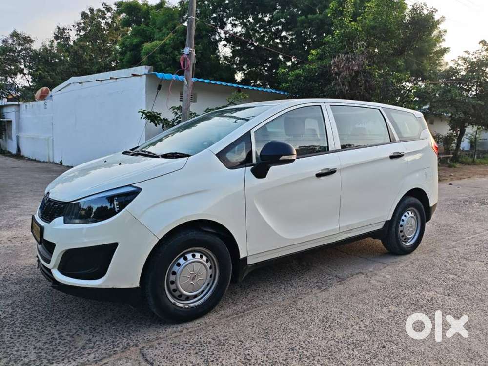 Mahindra Marazzo 2022 Dec
