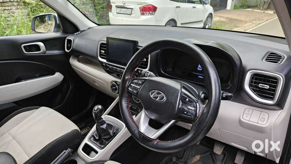 Hyundai Venue 1.2 S (o), 2023, Petrol