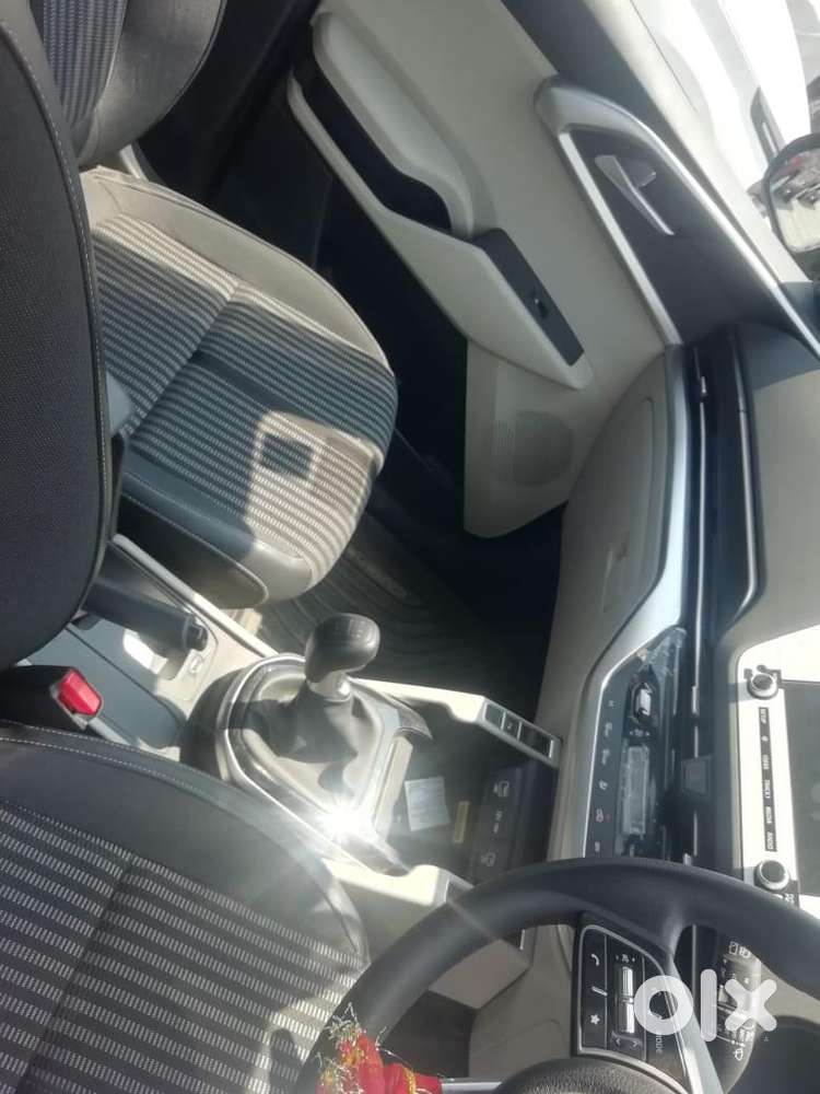 Kia Carens - Well Maintained Family Luxury Car - Very Less Driven