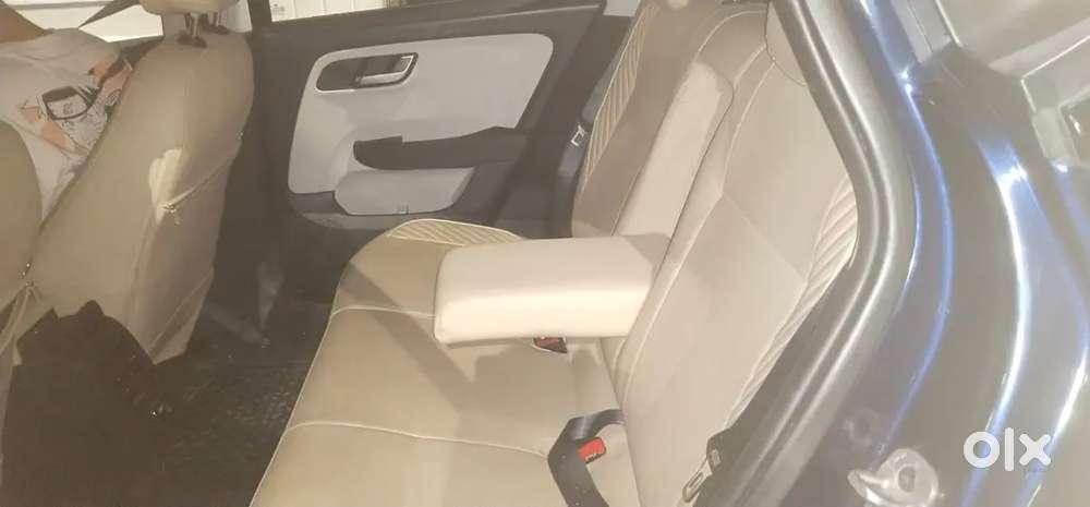 Tata Altroz 2023 Petrol 8890 Km Driven