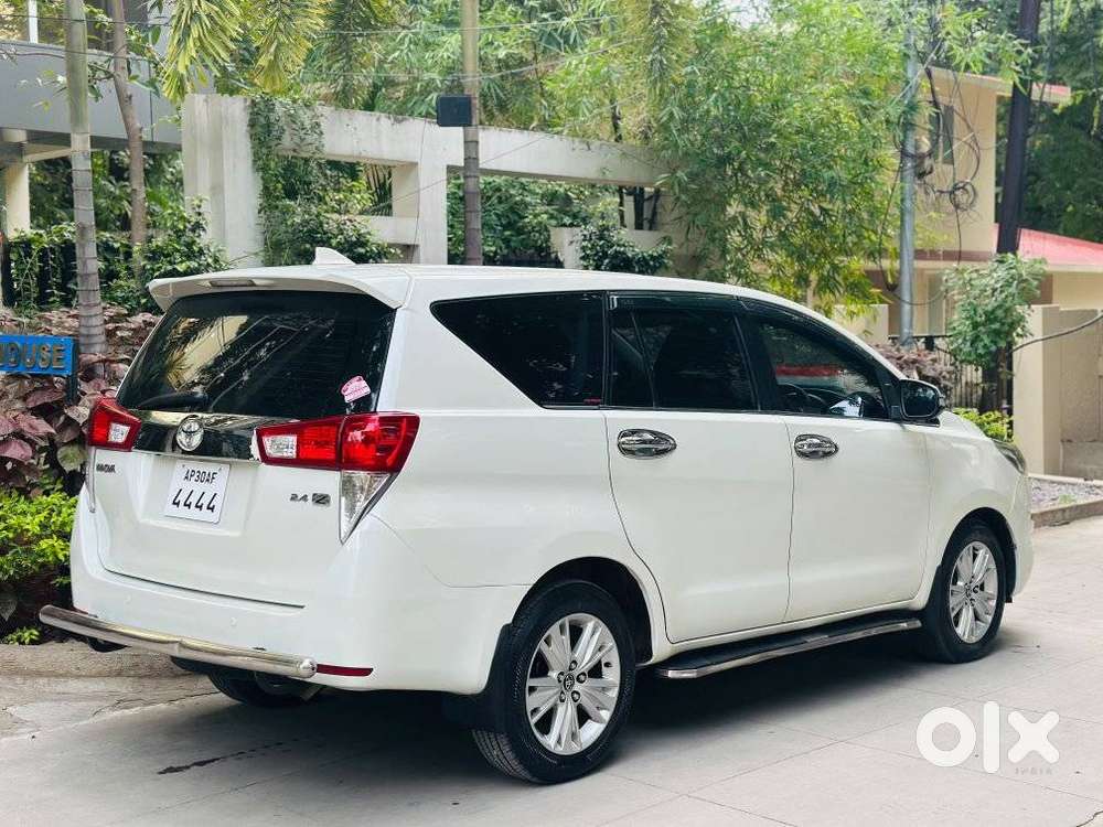 Toyota Innova Crysta 2.4 Z 7 Str, 2016, Diesel