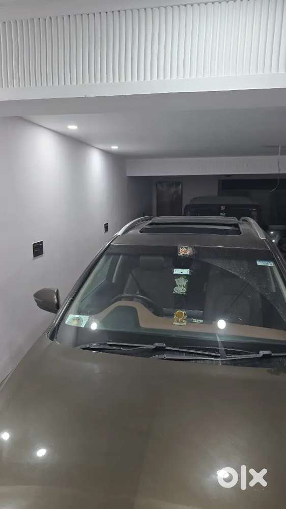 Mg Hector Plus Diesel 6 Seater