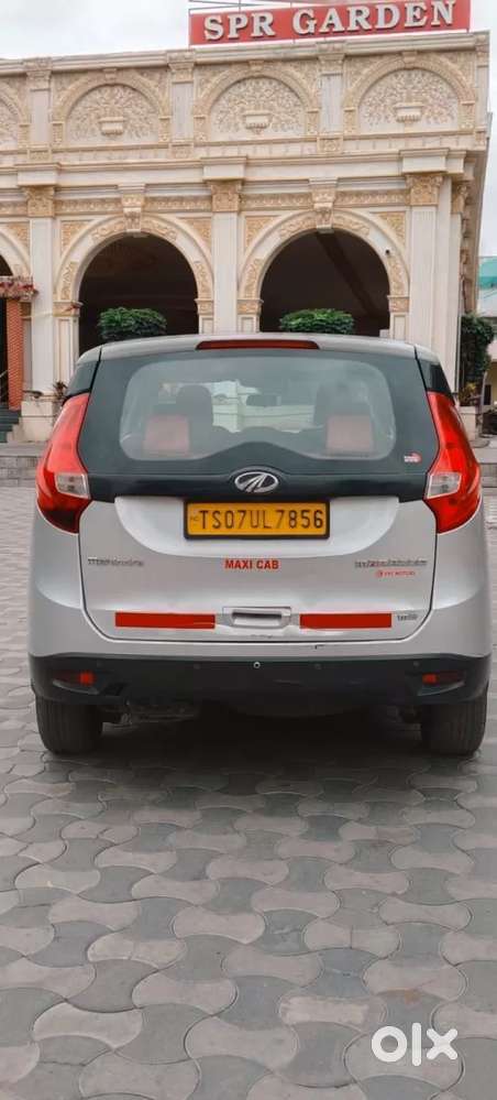 Mahindra Marazzo M2 8str, 2022, Diesel