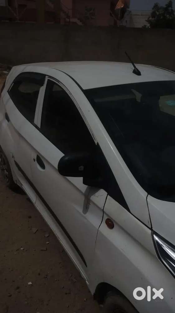 Hyundai Eon Magna 2013 Petrol