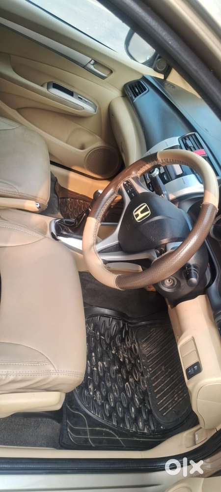 Honda City 2011-2013 V At Exclusive, 2011, Petrol