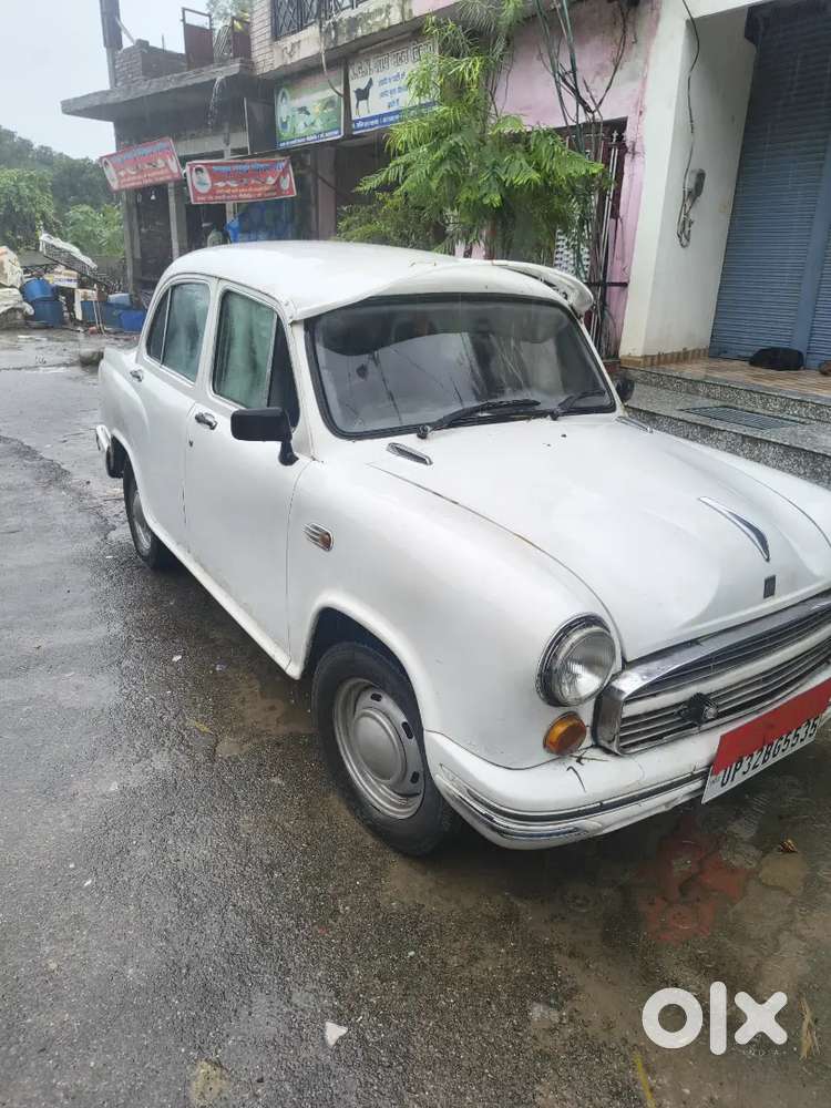Ambassador Grand 2010 Car