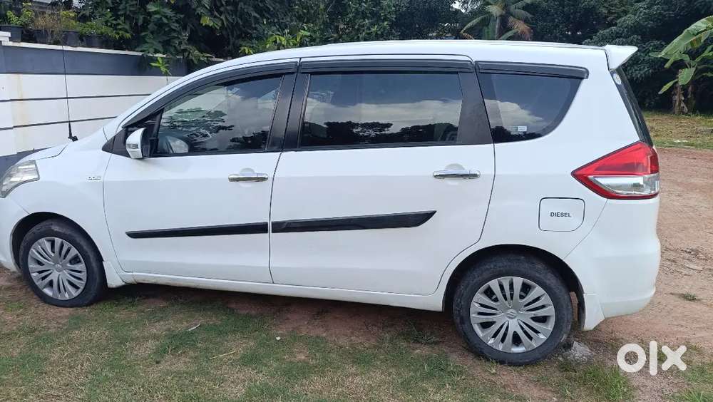 Maruti Suzuki Ertiga 2012 Diesel 132400 Km Driven