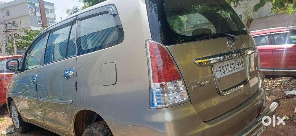 Toyota Innova 2.5 G (diesel) 7 Seater, 2011, Diesel