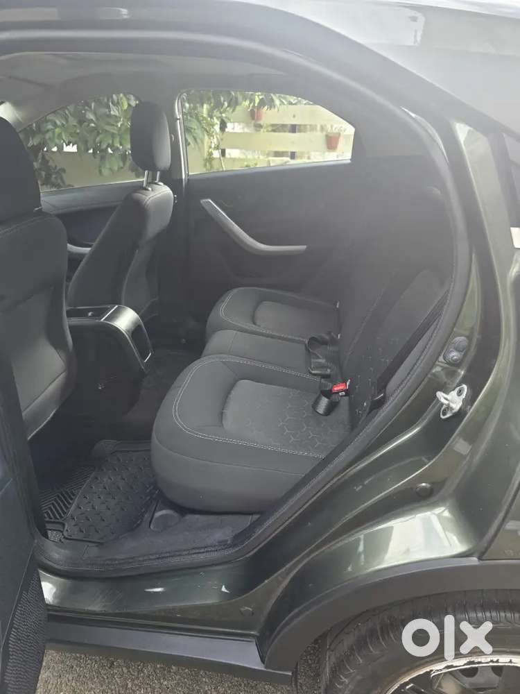 Tata Nexon Xma Petrol Amt (s) 2022