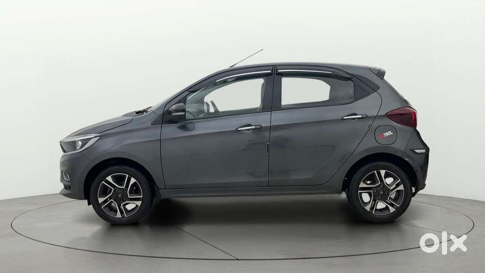 Tata Tiago XZA Plus, 2023, Petrol