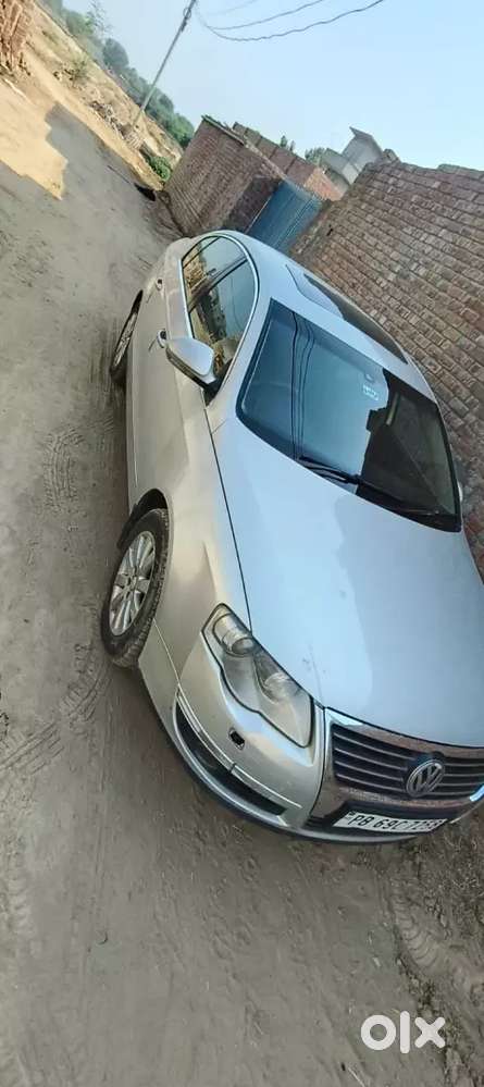 Volkswagen Passat 2010 Diesel 200000 Km Driven