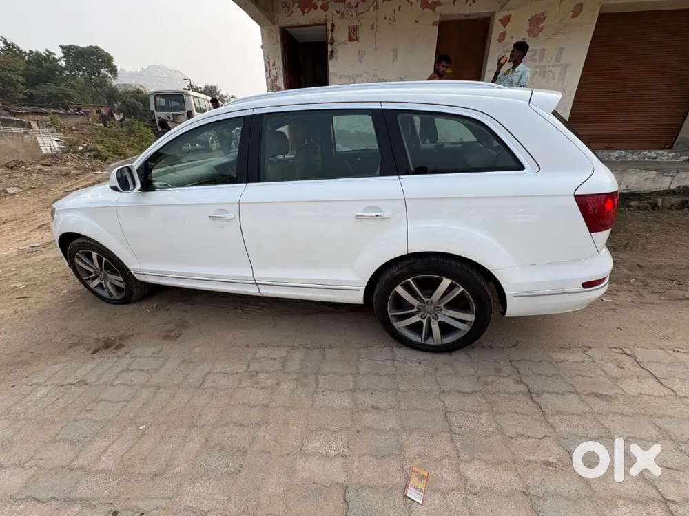Audi Q7 2011 Diesel 128000 Km Driven