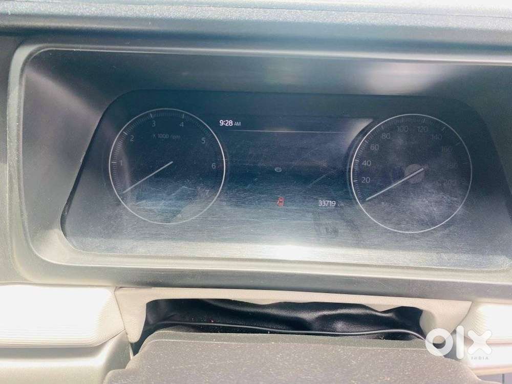 Mahindra Xuv700 2.2 Mx Diesel Mt 5 Str, 2024, Diesel