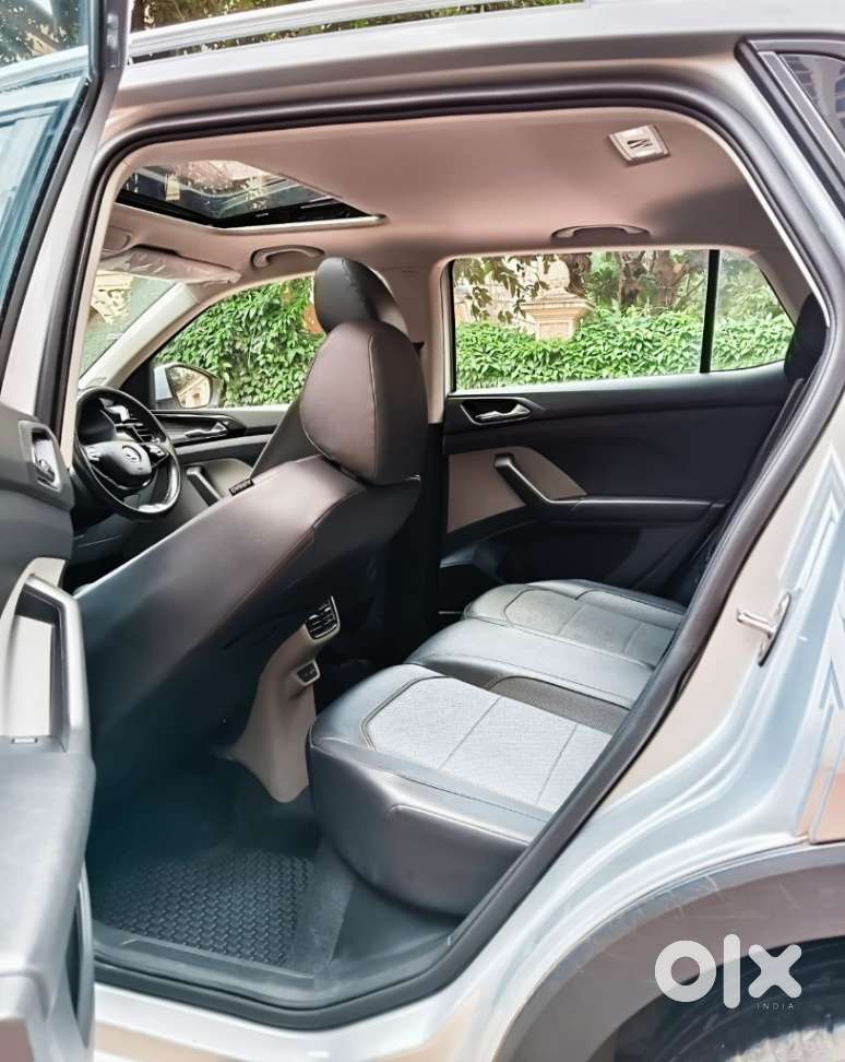 Skoda Kushaq 1.0 Tsi Style At, 2022, Petrol