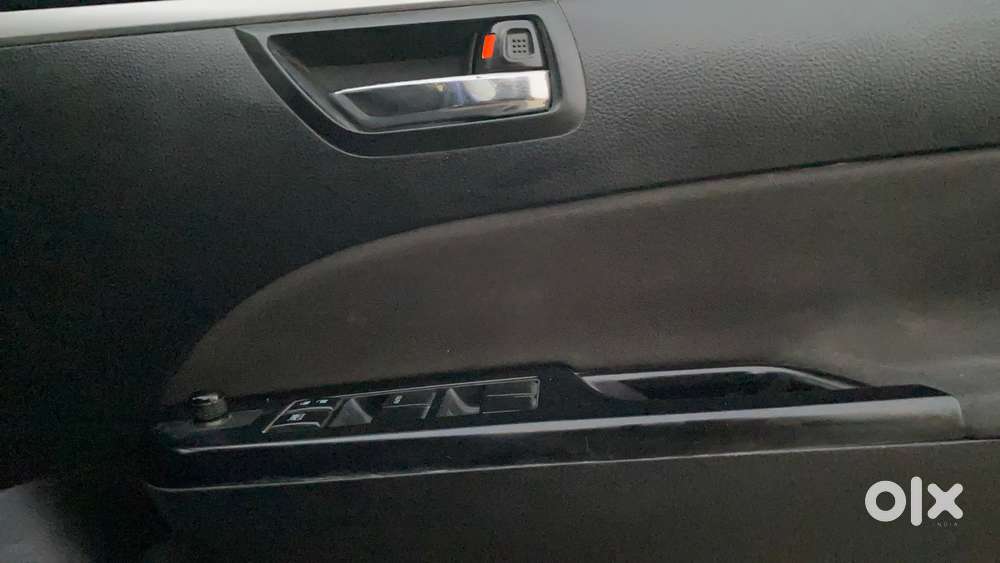 Maruti Suzuki Swift 2011-2014 Vxi, 2012, Petrol